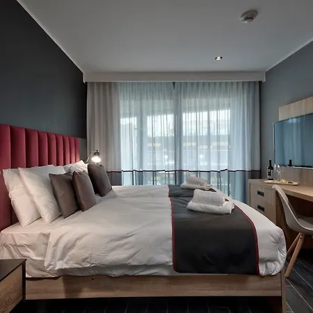 Be.hotel 4*
